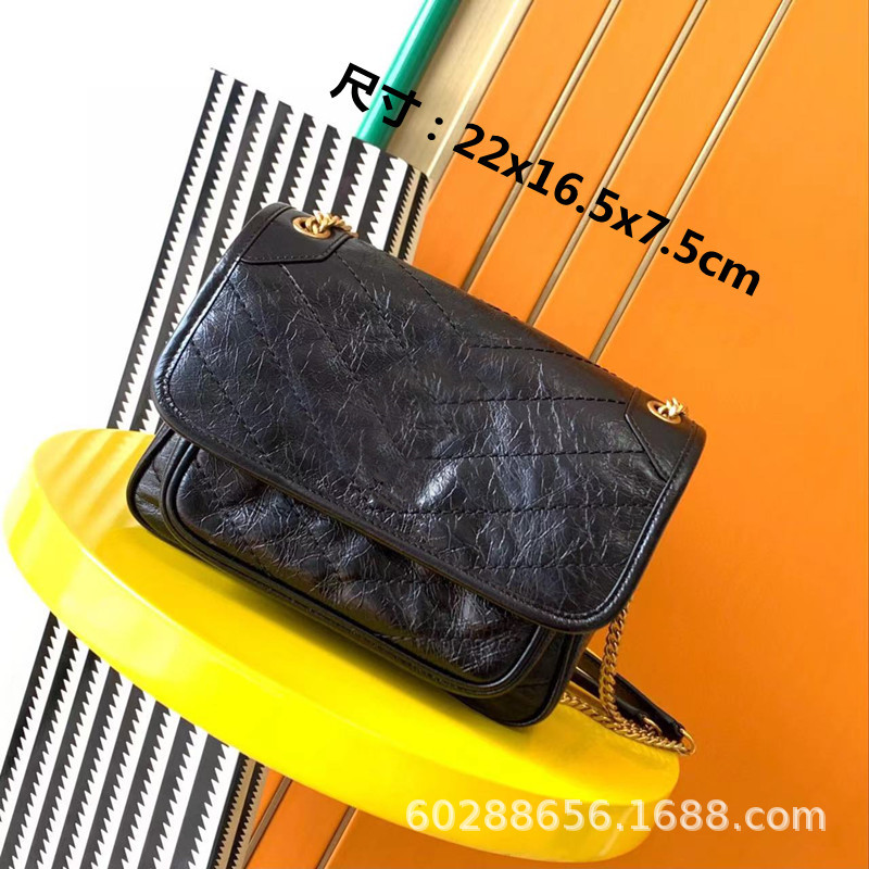 Direct cross-border M LV men's bag, women's bag, genuine leather mailman bag, chain bag, box bag, 3-in-1 black warrior pillow bag Direct cross-border M LV men's bag, women's bag, genuine leather mailman bag, chain bag, box bag, 3-in-1 black warrior pillow bag