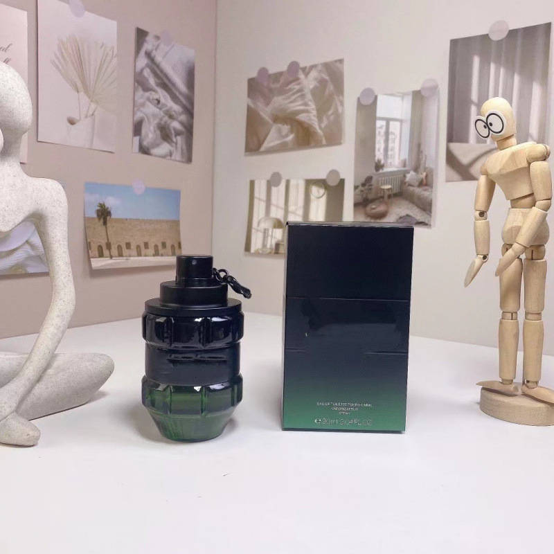 Victor and Rolf Passion Bomb Men's Passion Bomb Men's Ultimate Edition Bomb Men's Midnight Edition 90ml Victor and Rolf Passion Bomb Men's Passion Bomb Men's Ultimate Edition Bomb Men's Midnight Edition 90ml