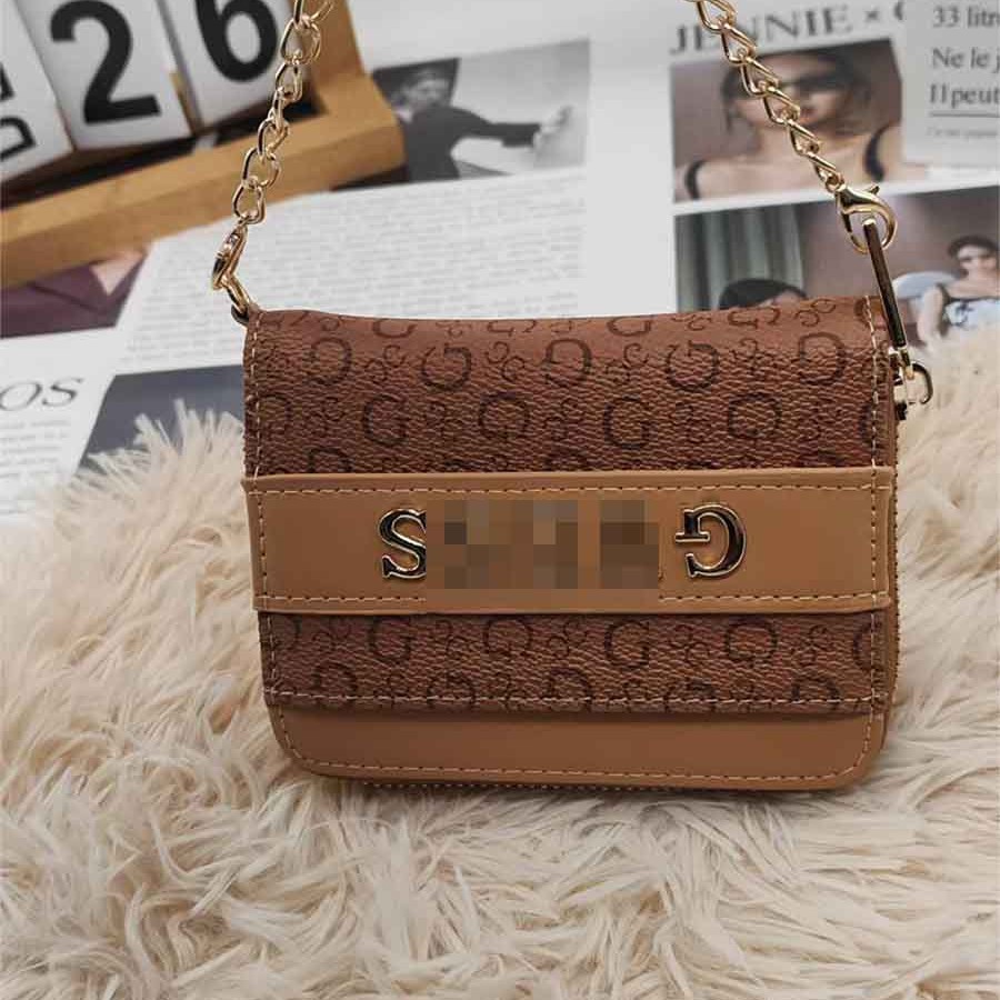 Foreign trade new women's bag chain solid color European and American big logo big letters casual versatile crossbody simple wallet Foreign trade new women's bag chain solid color European and American big logo big letters casual versatile crossbody simple wallet