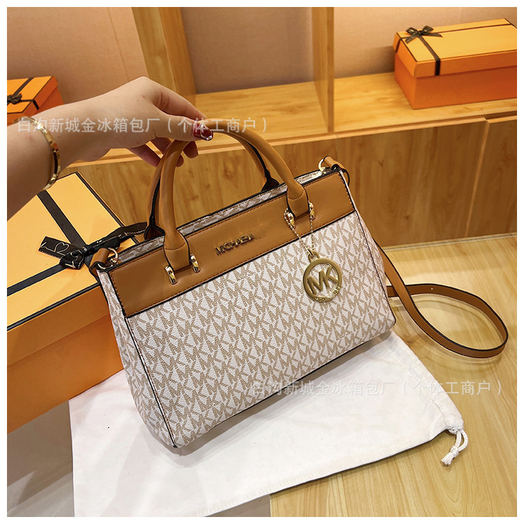 2025 New Bag Women's Bag Korean Edition Trendy Fashion European and American Ins Single Shoulder Handheld Crossbody Foreign Trade Cross border Women's Bag 2025 New Bag Women's Bag Korean Edition Trendy Fashion European and American Ins Single Shoulder Handheld Crossbody Foreign Trade Cross border Women's Bag