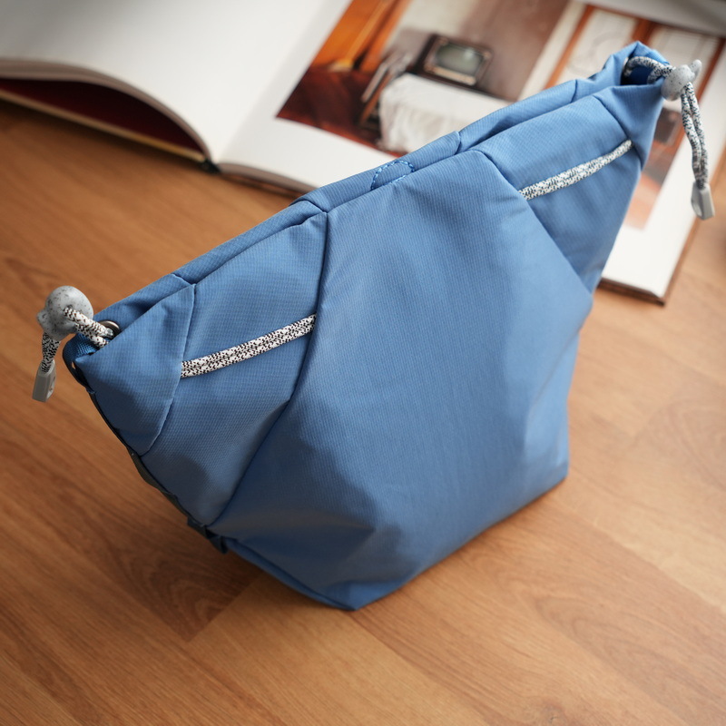 Micro single camera backpack with drawstring storage bag, foldable strap inner bag, Sony Fujifilm Leica universal camera bag Micro single camera backpack with drawstring storage bag, foldable strap inner bag, Sony Fujifilm Leica universal camera bag