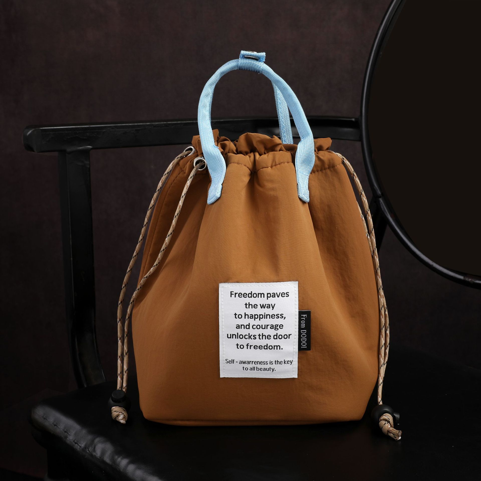 Workwear insulated lunch box bag, bento bag, portable office worker, large capacity, high aesthetic value, waterproof commuting handbag, student Workwear insulated lunch box bag, bento bag, portable office worker, large capacity, high aesthetic value, waterproof commuting handbag, student