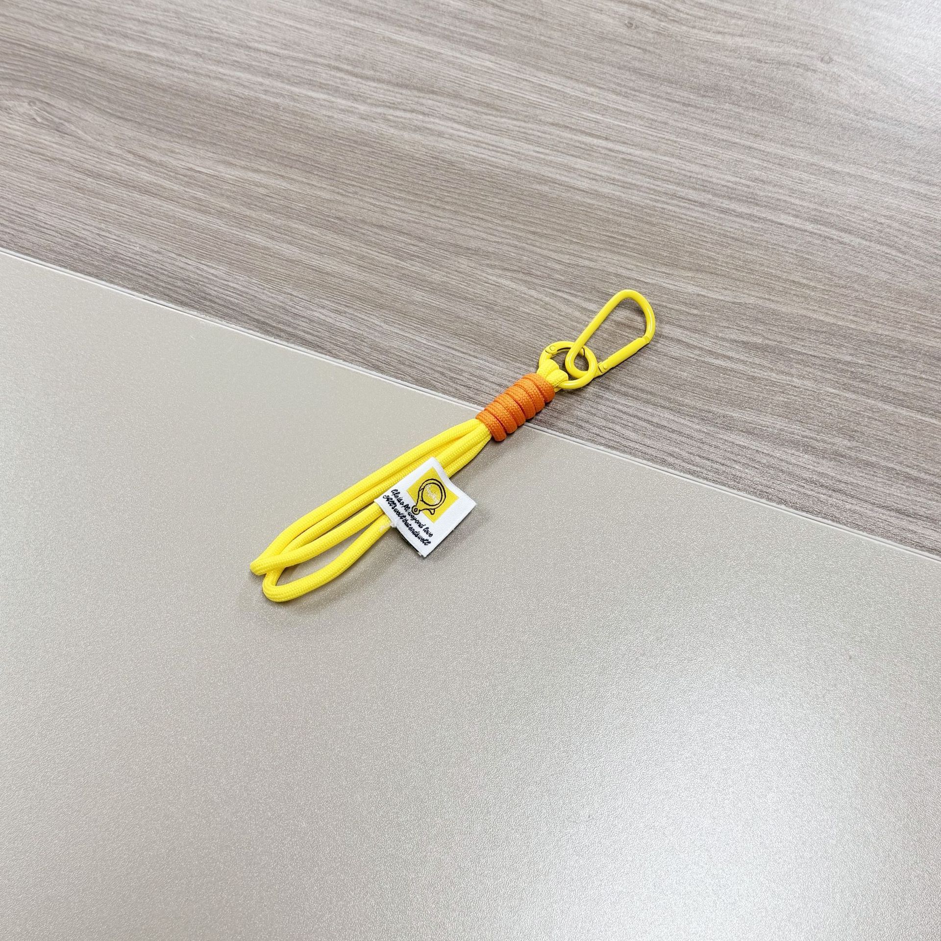 New striped shell makeup bag, portable toiletry storage bag, small toiletry bag, travel large capacity bag for going out New striped shell makeup bag, portable toiletry storage bag, small toiletry bag, travel large capacity bag for going out