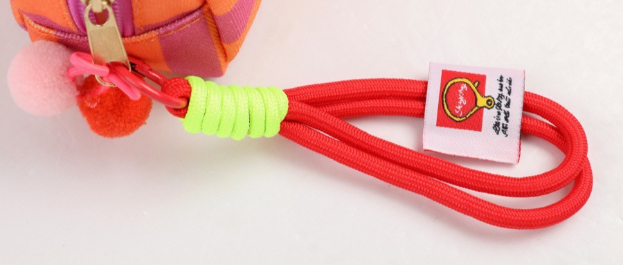 New striped shell makeup bag, portable toiletry storage bag, small toiletry bag, travel large capacity bag for going out New striped shell makeup bag, portable toiletry storage bag, small toiletry bag, travel large capacity bag for going out