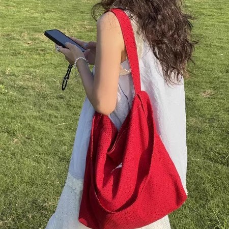 Korean niche polka dot red canvas bag for women 5 new large capacity tote bag commuting shoulder crossbody bag single shoulder