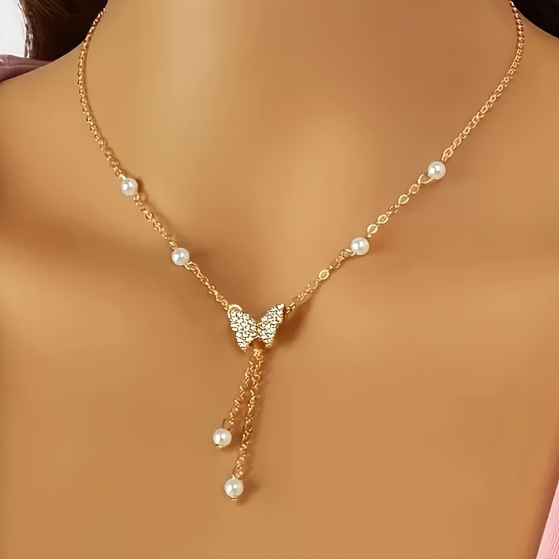 French pearl butterfly necklace for women, light luxury, niche collarbone chain, 2024 new explosive, high-end, fashionable and versatile