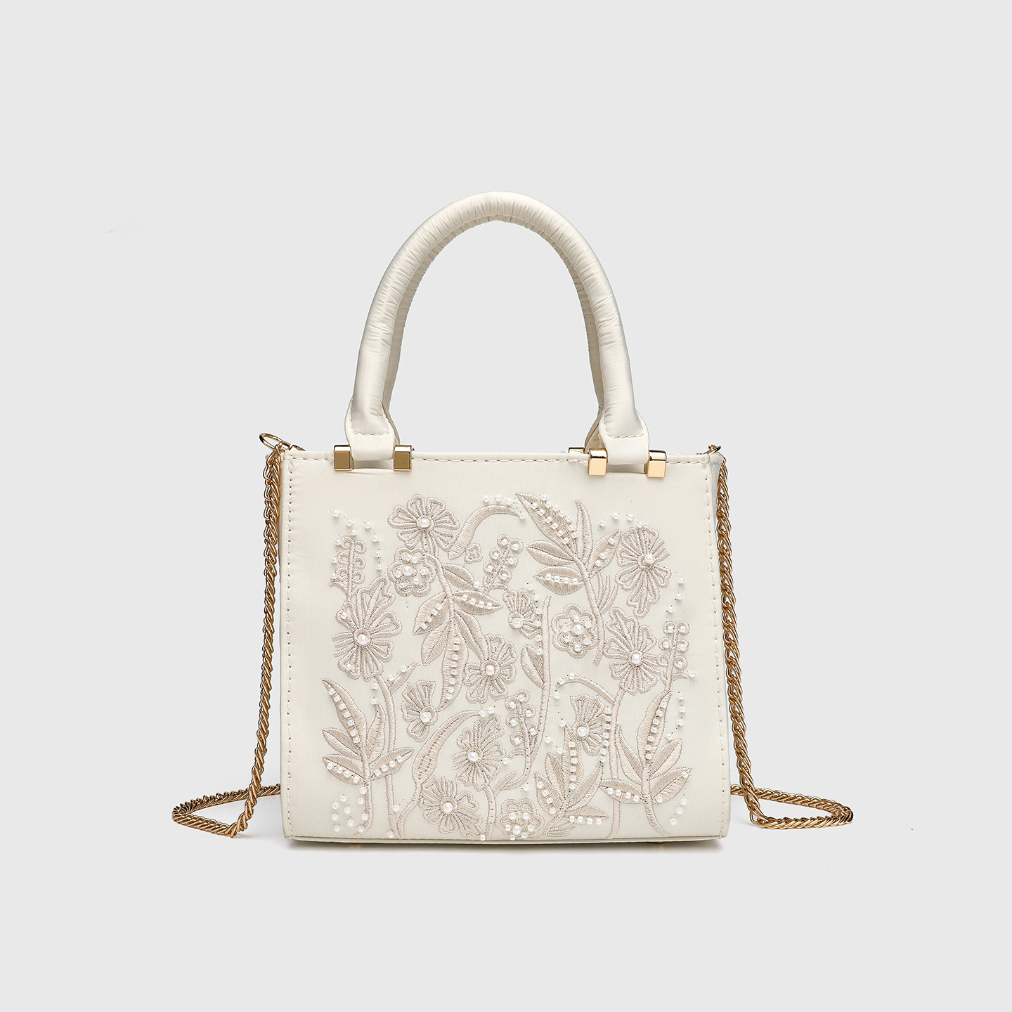Z Cross border Women's Versatile 2025 New Artificial Pearl Jewelry Chain Handbag Silk Texture Hard Feeling Bag