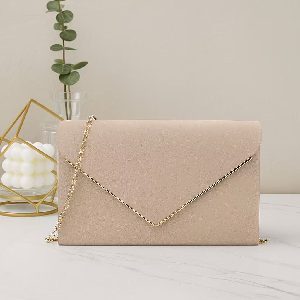 Cross border European and American hot selling new dinner bag, women's party pleated velvet handbag, silk velvet envelope, evening package