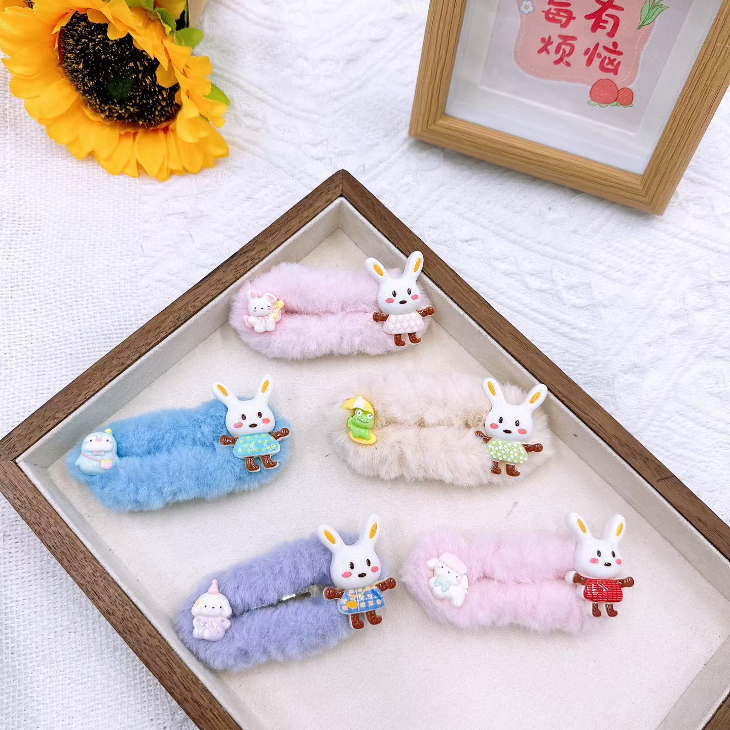 Plush doll hair clip, Sanrio duckbill clip, cute cartoon Kuromi hair clip, female side bangs, broken hair clip Plush doll hair clip, Sanrio duckbill clip, cute cartoon Kuromi hair clip, female side bangs, broken hair clip