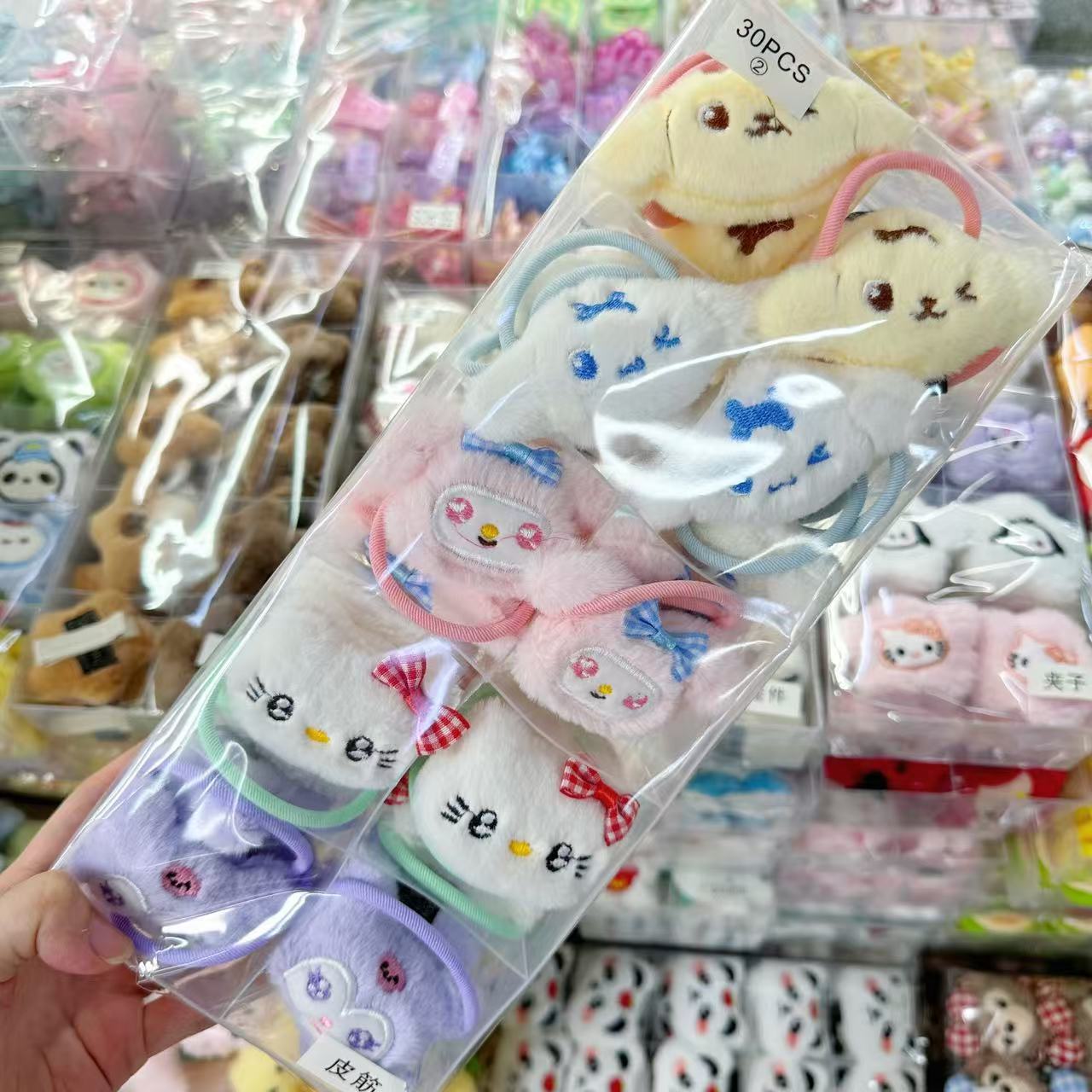 Plush doll hair clip, Sanrio duckbill clip, cute cartoon Kuromi hair clip, female side bangs, broken hair clip Plush doll hair clip, Sanrio duckbill clip, cute cartoon Kuromi hair clip, female side bangs, broken hair clip