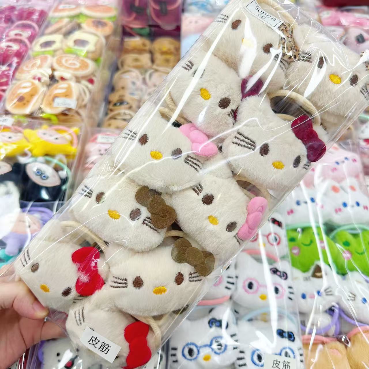 Plush doll hair clip, Sanrio duckbill clip, cute cartoon Kuromi hair clip, female side bangs, broken hair clip Plush doll hair clip, Sanrio duckbill clip, cute cartoon Kuromi hair clip, female side bangs, broken hair clip