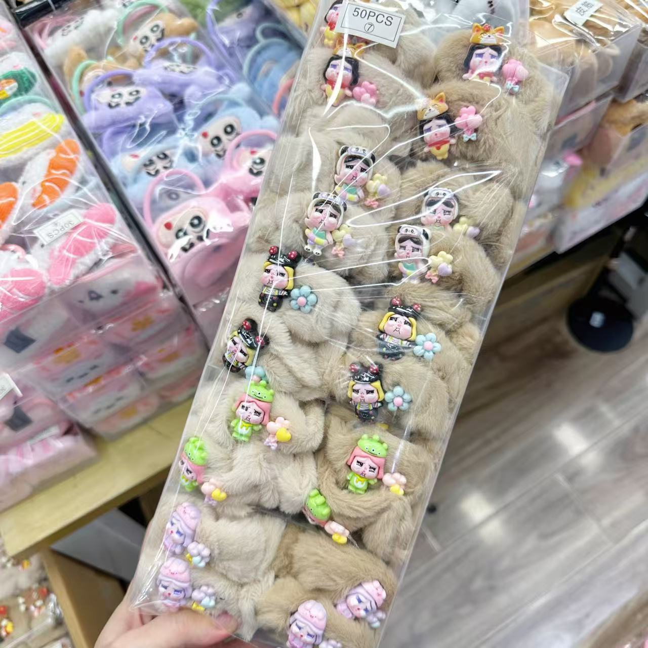 Plush doll hair clip, Sanrio duckbill clip, cute cartoon Kuromi hair clip, female side bangs, broken hair clip Plush doll hair clip, Sanrio duckbill clip, cute cartoon Kuromi hair clip, female side bangs, broken hair clip