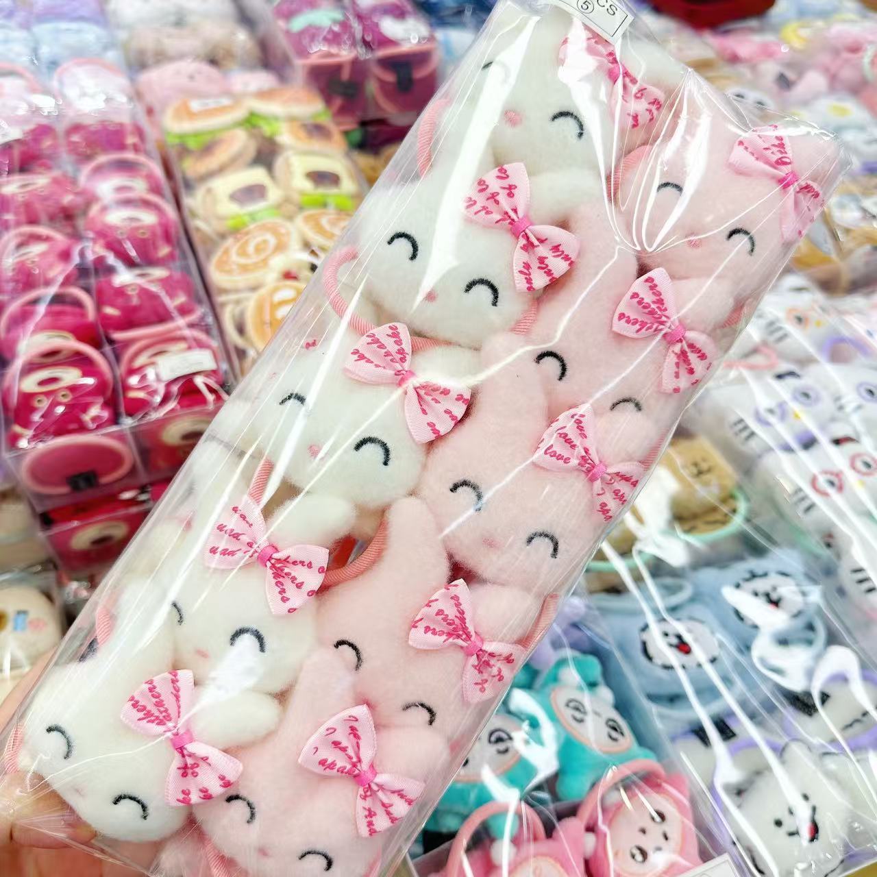 Plush doll hair clip, Sanrio duckbill clip, cute cartoon Kuromi hair clip, female side bangs, broken hair clip Plush doll hair clip, Sanrio duckbill clip, cute cartoon Kuromi hair clip, female side bangs, broken hair clip