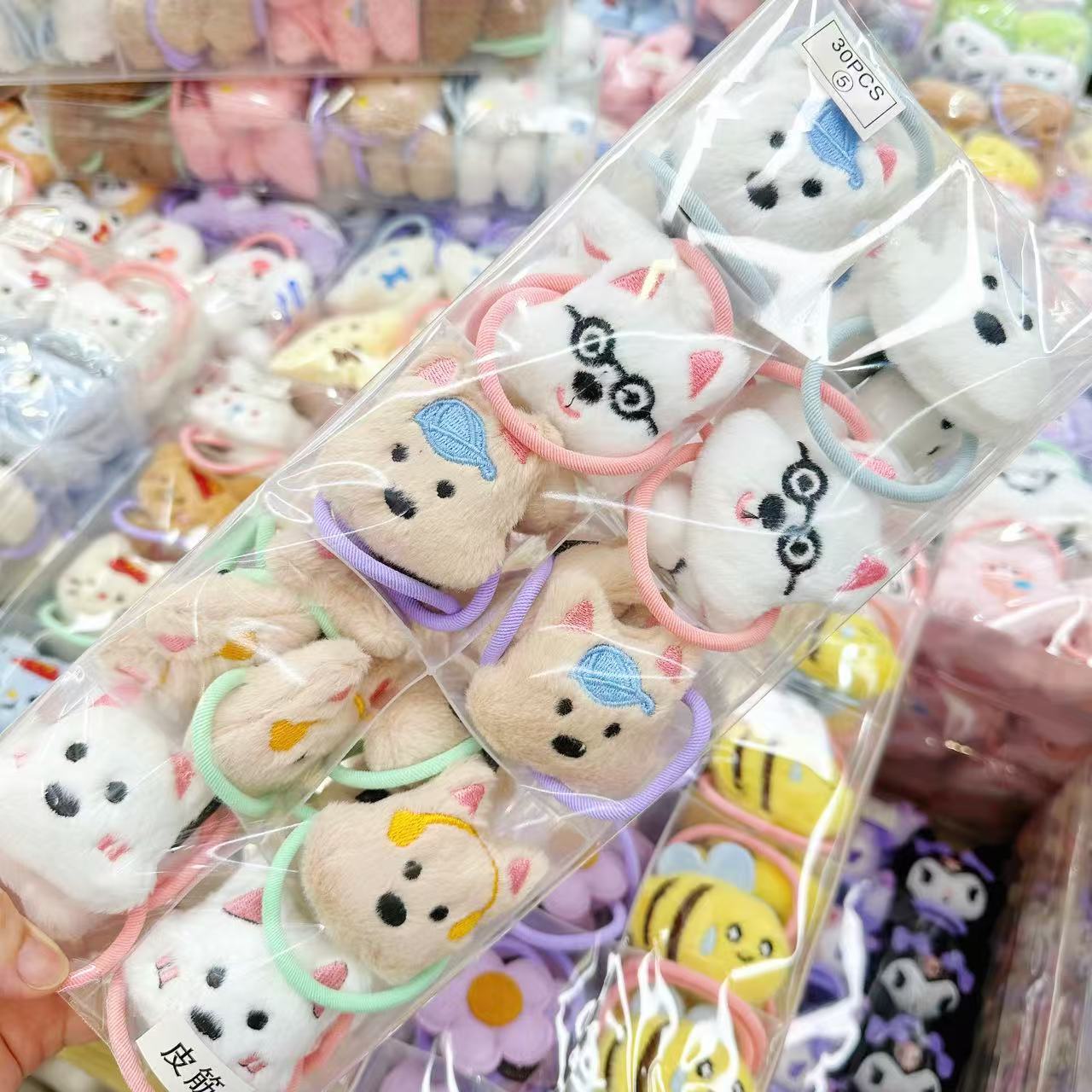 Plush doll hair clip, Sanrio duckbill clip, cute cartoon Kuromi hair clip, female side bangs, broken hair clip Plush doll hair clip, Sanrio duckbill clip, cute cartoon Kuromi hair clip, female side bangs, broken hair clip