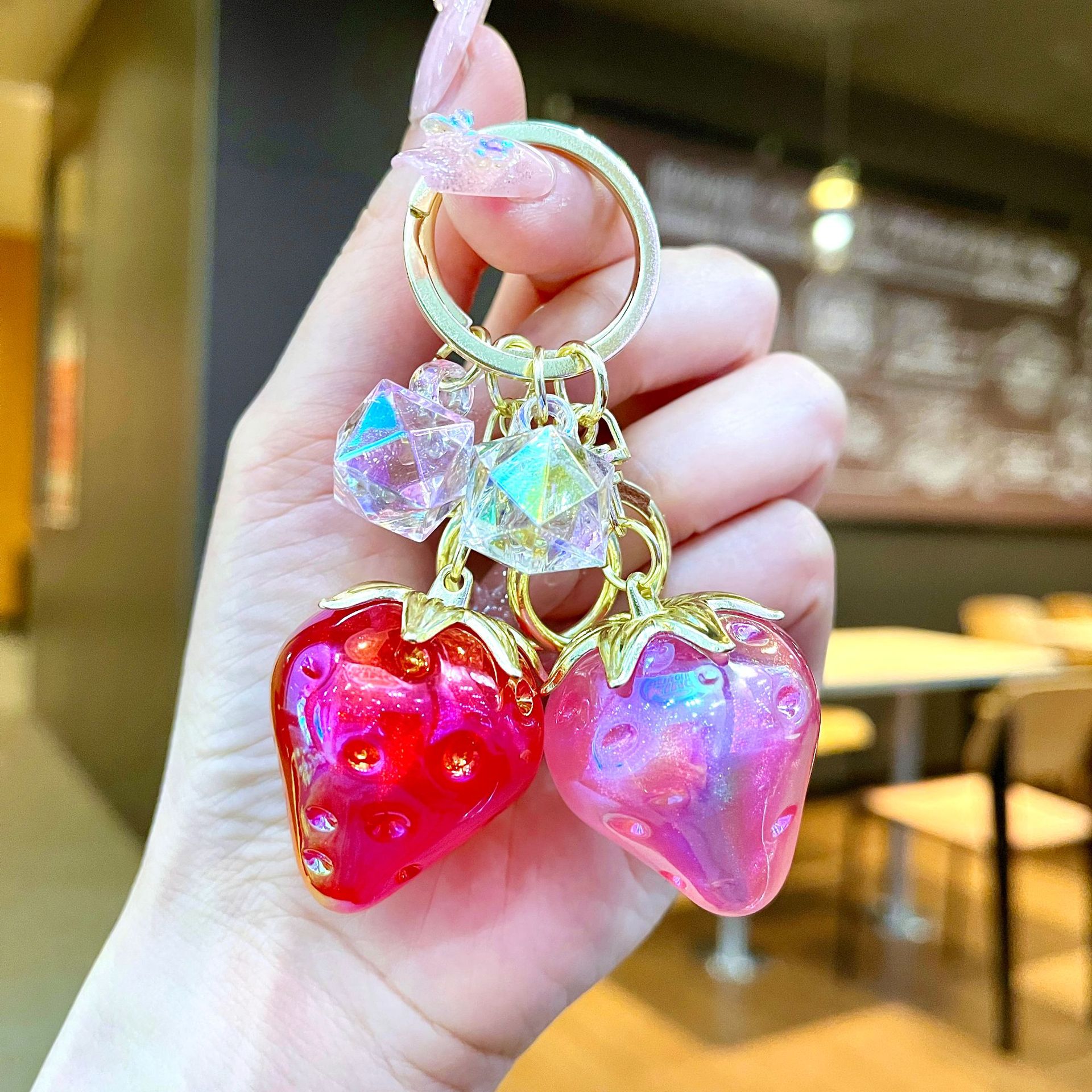 Amazon hot selling electroplated keychain pendant, strawberry fruit pendant, alloy three-dimensional cherry apple DIY accessory