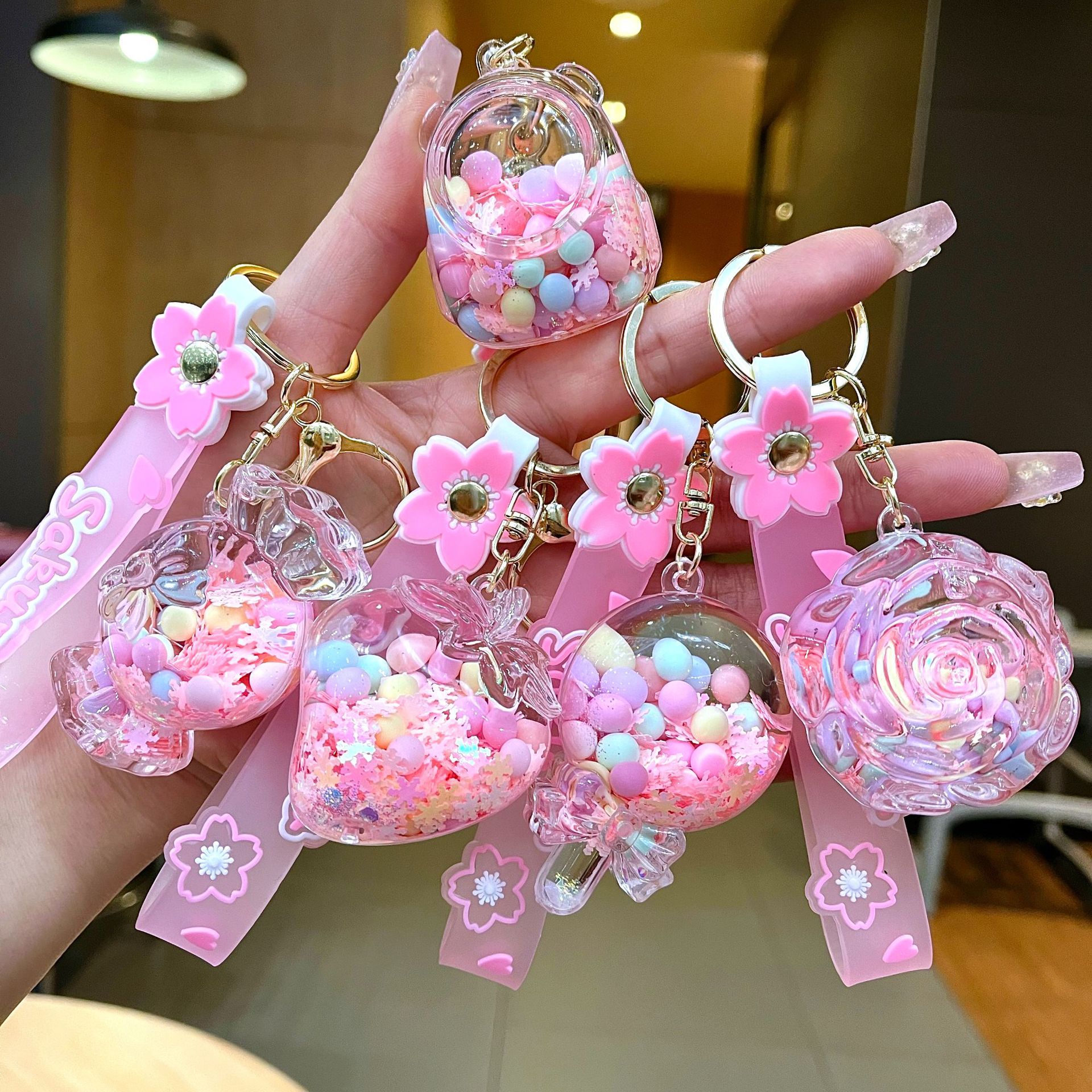 Pink Cute Candy Oil Flowing Sand Keychain Strawberry Small Pendant Game City Entertainment City Small Gift Wholesale