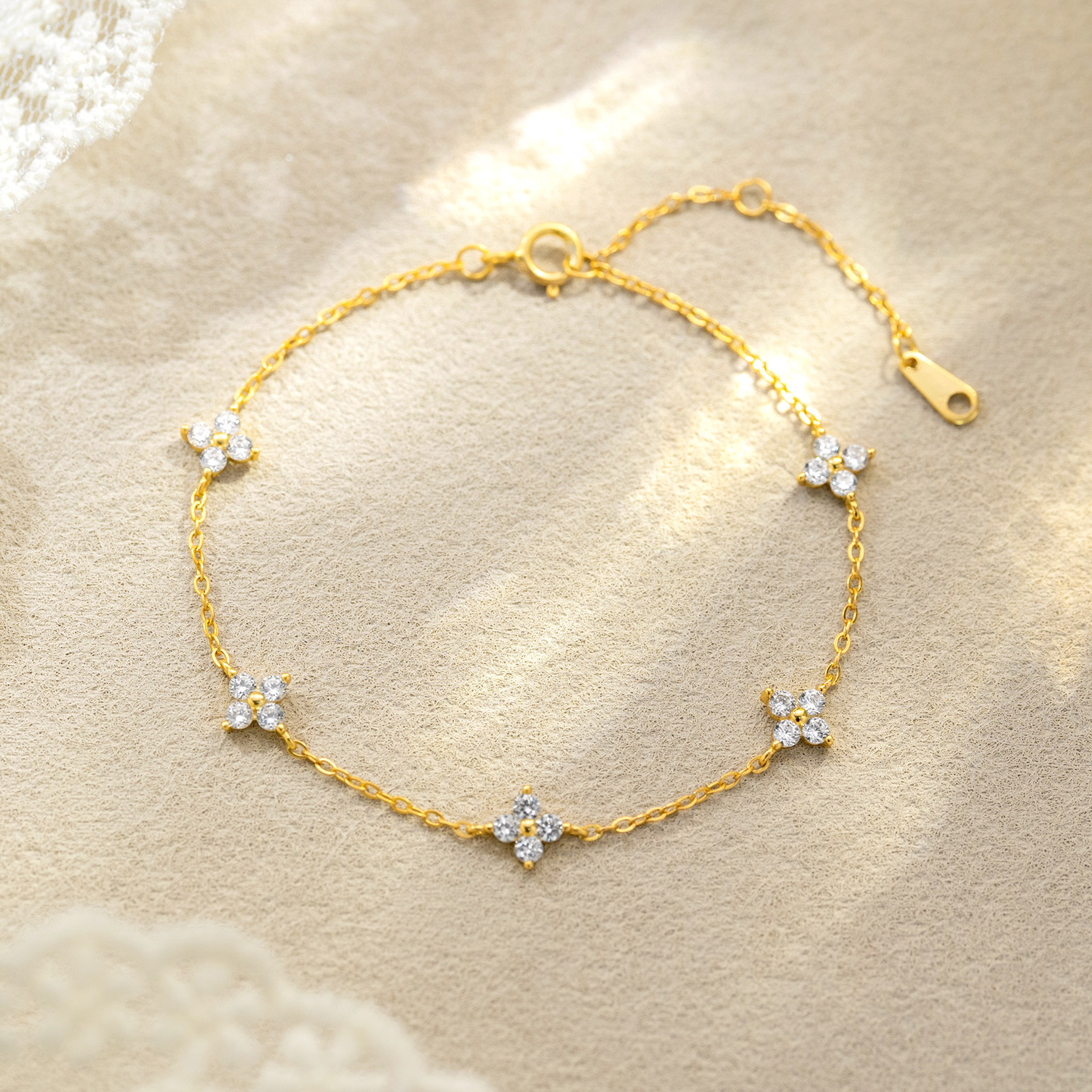 S925 pure silver starry sky four leaf clover bracelet cross-border European and American minimalist zircon niche design with a hundred hand accessories for women