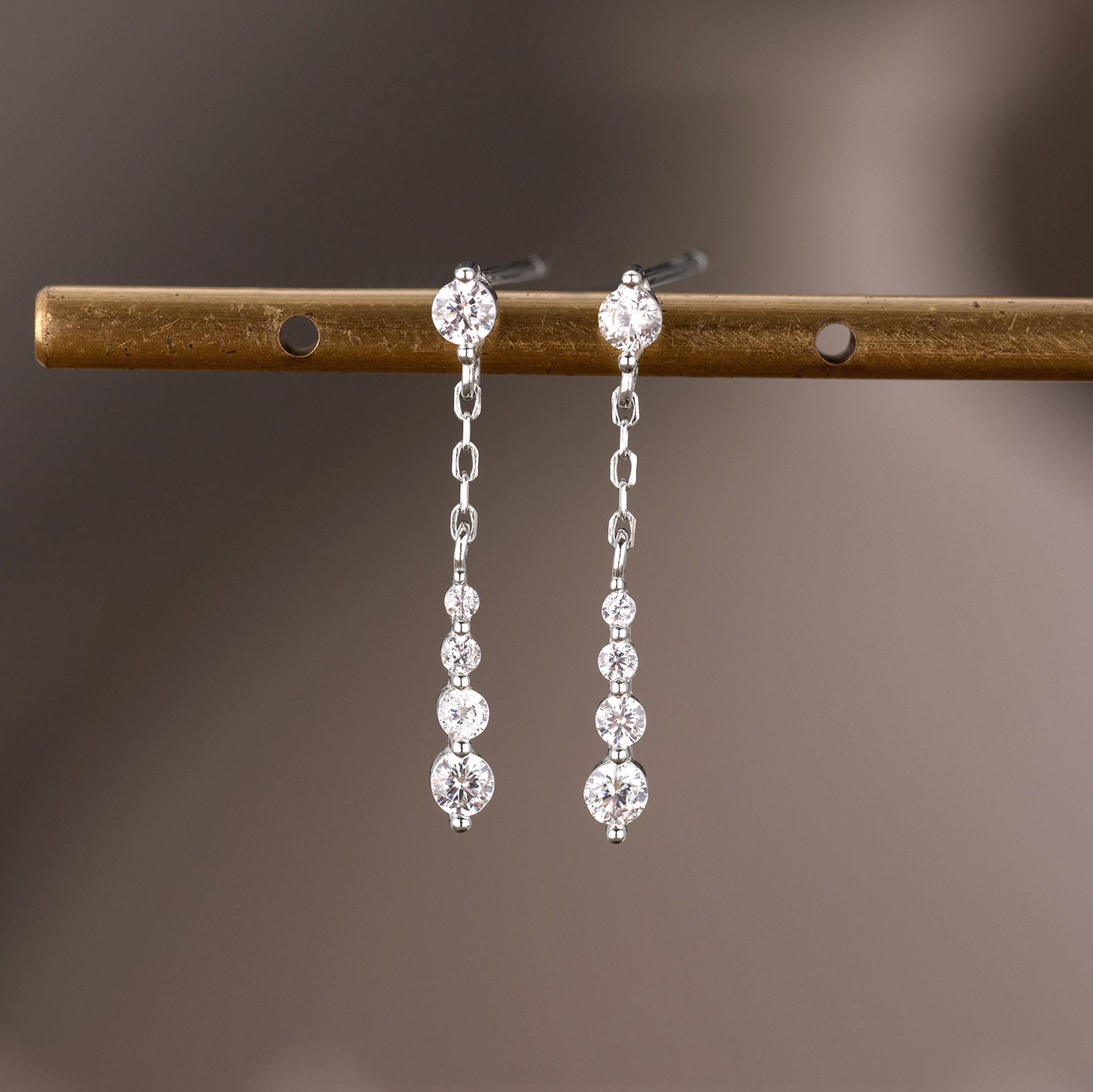 S925 pure silver inlaid zircon earrings for women, light luxury, simple, fashionable, high-end, sparkling temperament, long tassel earrings