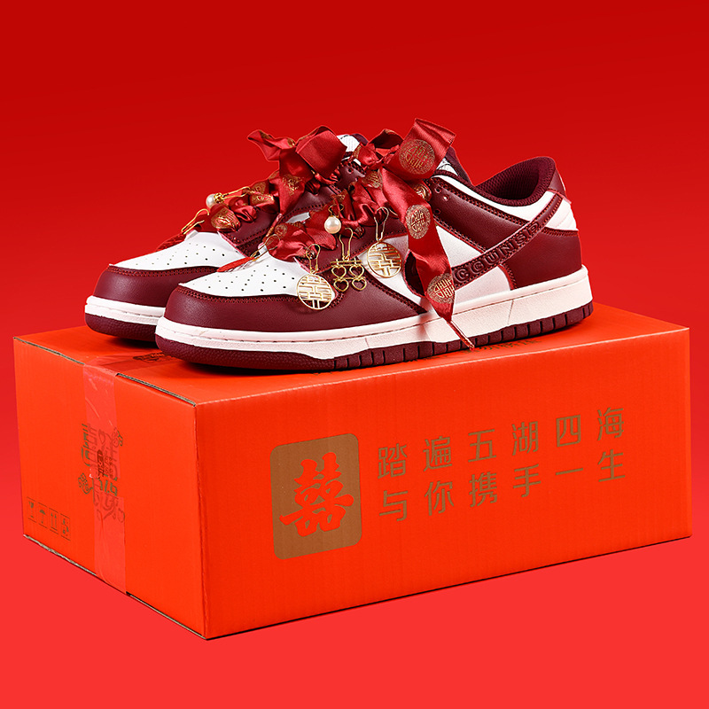 AJ Air Force No.1 Wedding Shoes Show He Shoes Born Year Couple Bride Wedding Red Board Shoes Dunk Women's Shoes with Accessories