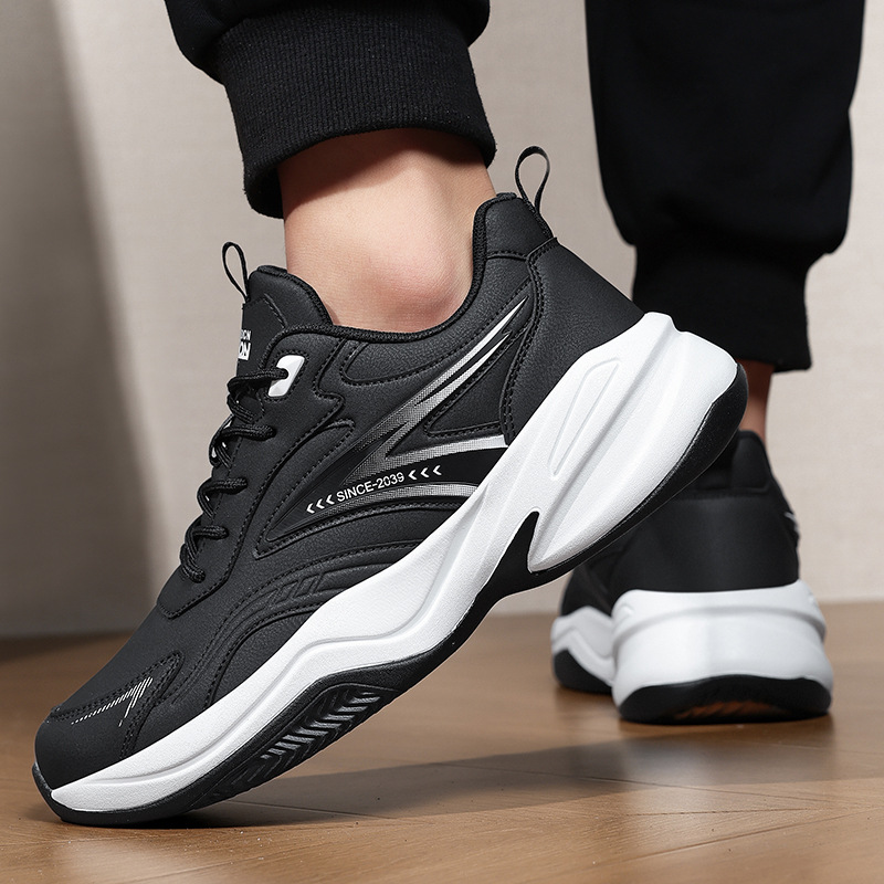 Autumn and winter sports shoes, men's leather waterproof junior high school students' casual running shoes, men's plus size anti slip and wear-resistant travel shoes