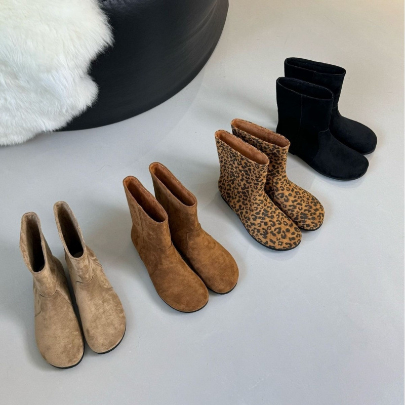 New French retro leopard print short boots for autumn 2026, round toe suede women's boots