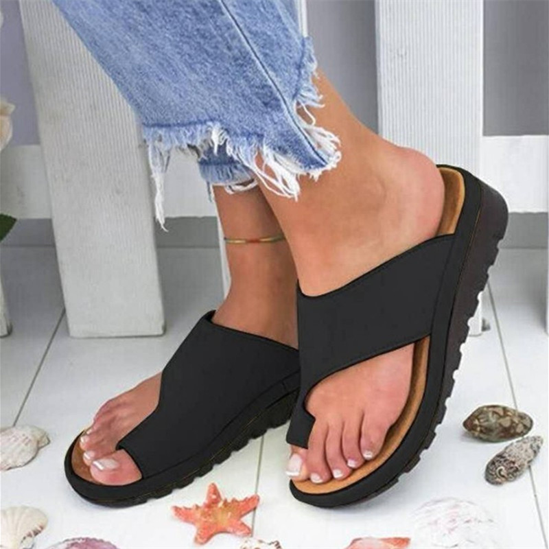 Foreign trade plus size women's leather slippers with sloping heels, toe sandals, women's foreign trade plus size women's shoes in stock 40-43