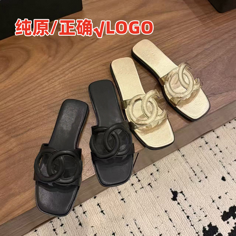 Cross border foreign trade small fragrant style slippers, women's flat sandals, genuine leather one line slippers, beach slippers, summer double cc, correct
