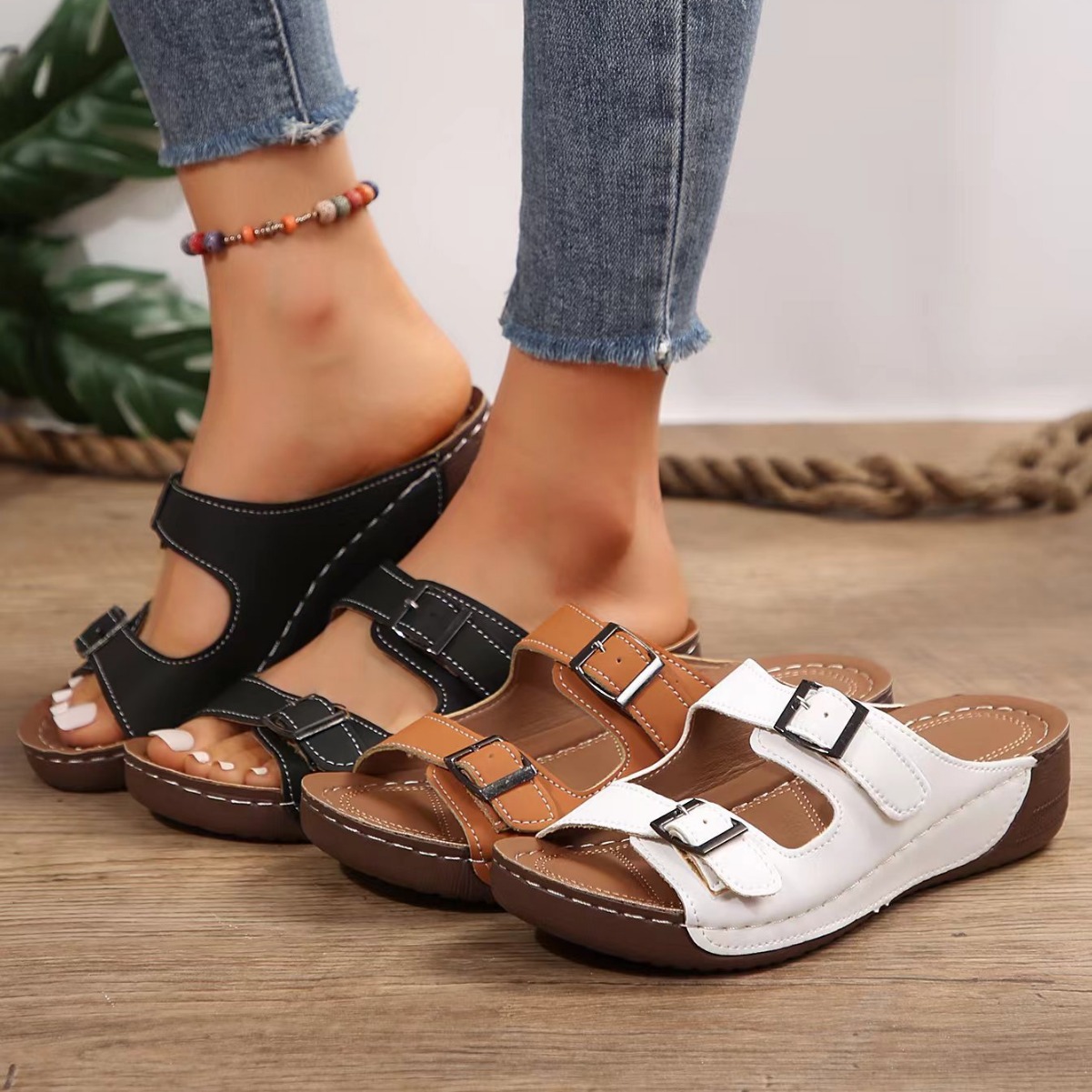 2025 New Cross border Foreign Trade Women's Leisure Fashion Thick Bottom Height Increase Large Women's Summer Slope Heel Thick Bottom Slippers