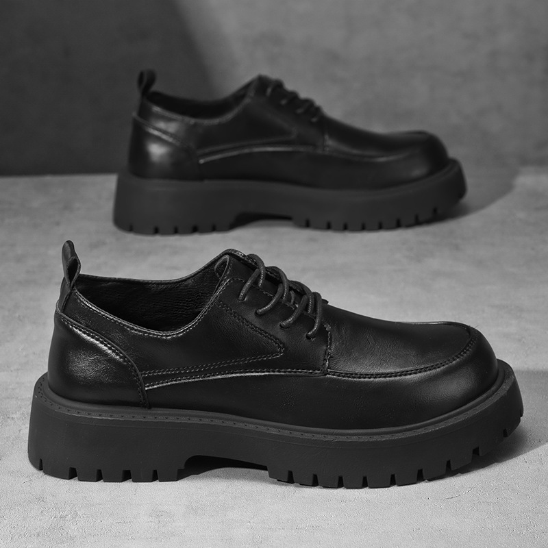 2026 New Men's Shoes British Style Thick Bottom Anti slip Versatile Casual Shoes Men's High Height Low Top Classic Men's Shoes