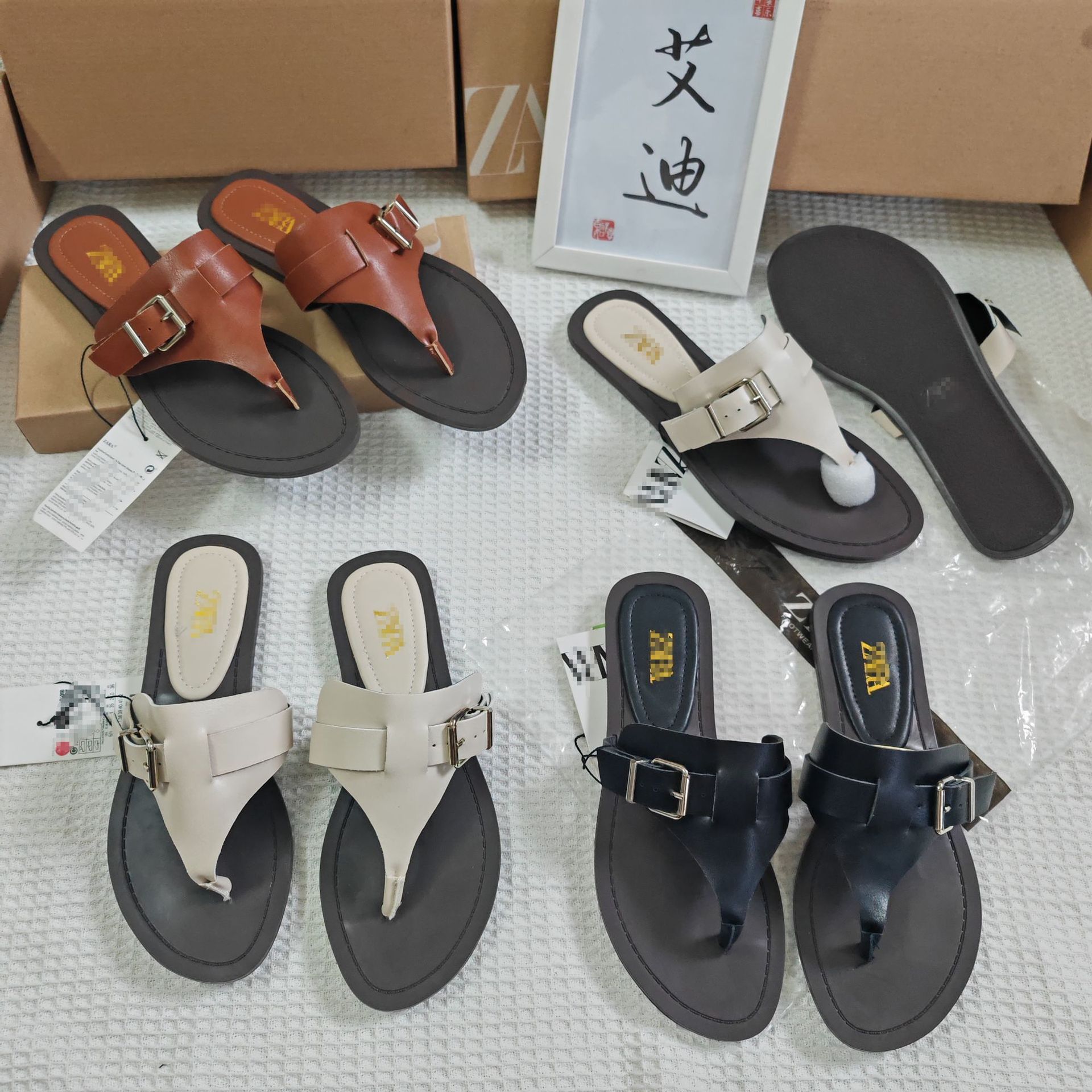 Spot ZA foreign trade original order unpacking popular flat shoes women's shoes flip flops belt buckle decoration for outdoor beach shoes