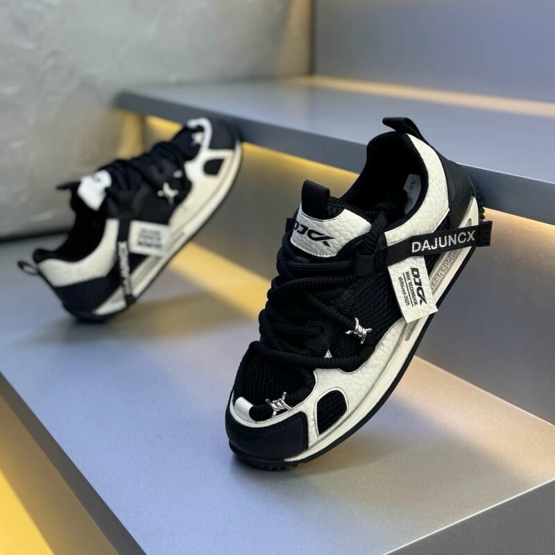 Men's shoes 2026 summer new fashionable and versatile comfortable casual shoes with leather mesh splicing, breathable soft sole, lightweight Forrest Gump shoes