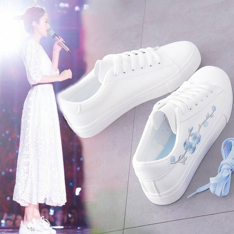 Embroidered casual sports shoes, flat bottomed low top board shoes, Korean version versatile spring and autumn white shoes, female student 2021 new item
