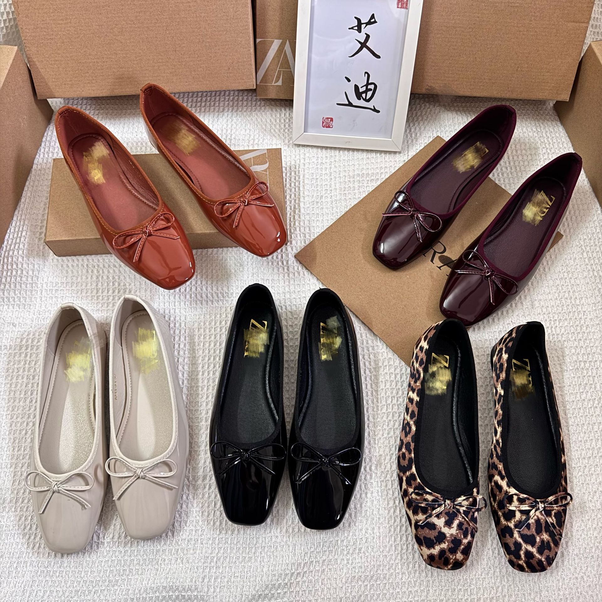 Foreign trade za shallow mouth single shoes French retro bow women's autumn flat bottom one foot ballet grandma shoes in stock