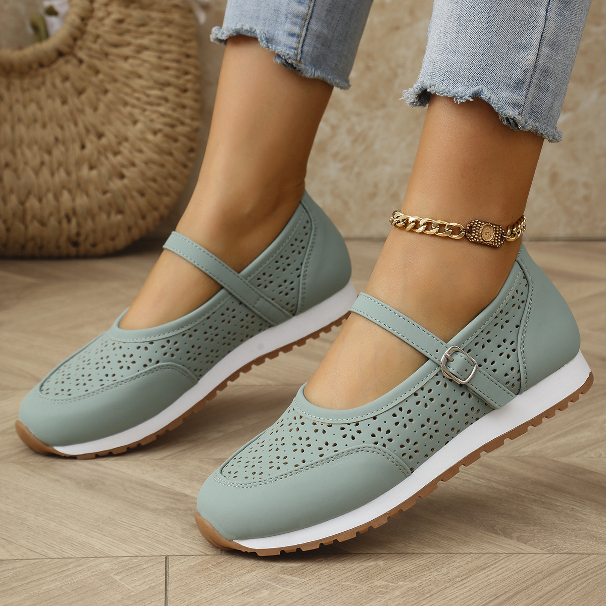 2025 Spring/Summer New Foreign Trade Large Cross border Breathable Shallow Mouth Buckle Single Shoe Casual Versatile European and American Women's Shoes