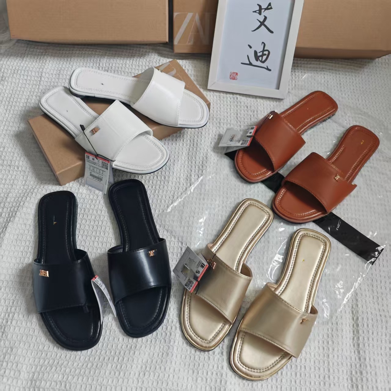 New ZR Spot AliExpress Cross border Foreign Trade Flat Flat One Word Slippers for Women, Simple, Fashionable, Versatile, Outerwear Cool Slippers