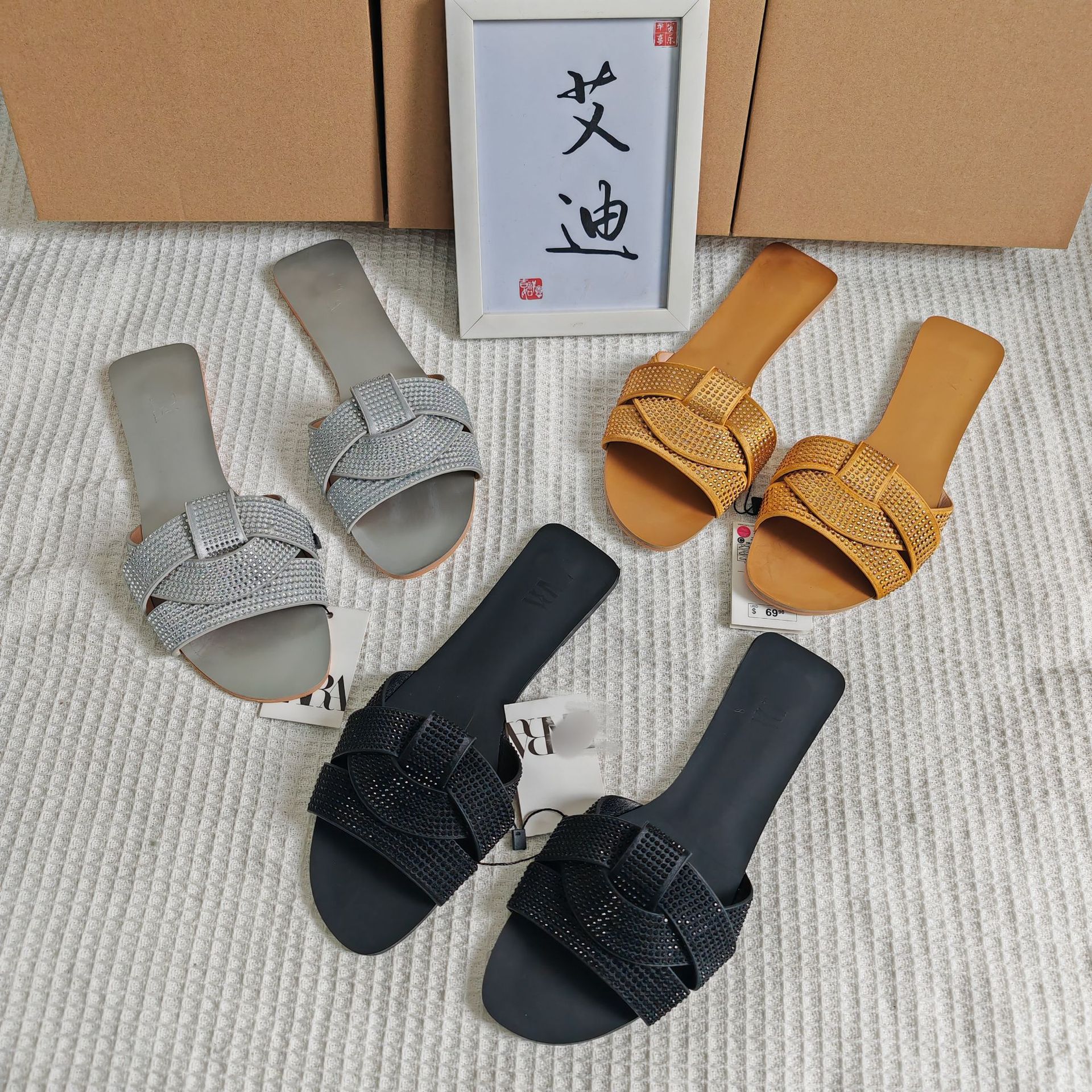 Foreign Trade ZAR Original Flat Shoes Heels with Drilled Drill Flat Shoes Round Head Comfortable Large Women's Cool Slippers Wholesale in Stock