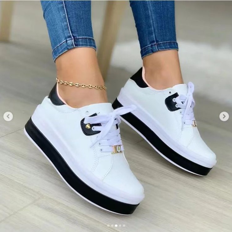 Large size foreign trade 2025 summer round toe four season new style sponge sole black and white double stitching lace up casual sports women's singles shoes