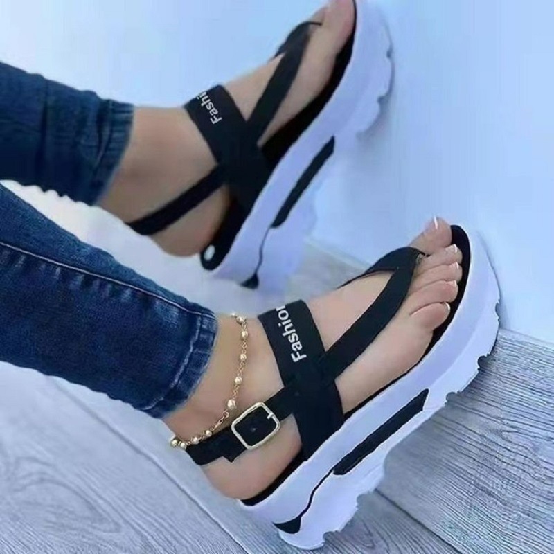 European and American cross-border new foreign trade sandals for women's autumn and summer leisure, daily walking, toe pinching, thick sole, increased height, size 43 women's shoes