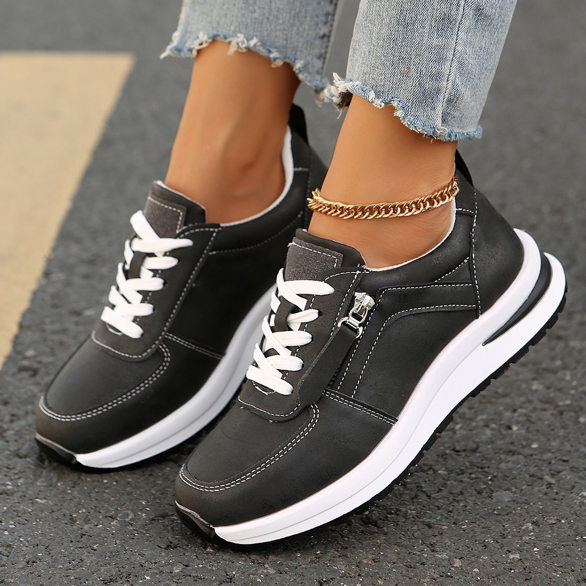 Foreign trade single shoe women's 2024 spring new item European and American cross-border plus size flat bottomed round toe solid color front strap women's single shoe