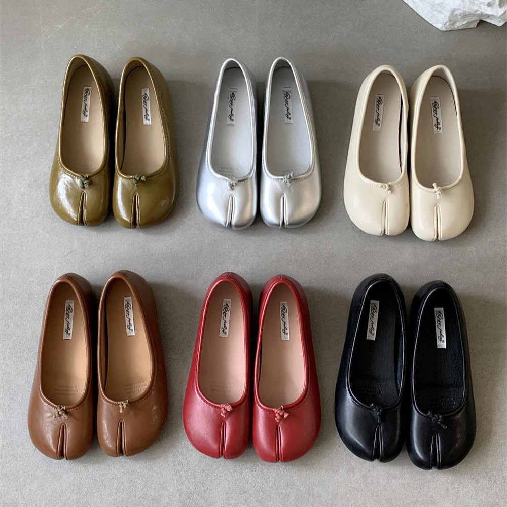 Internal height increase of 5CM thick sole split toe thumb women 2025 Spring and Autumn soft leather bean shoes flat horseshoe single shoes