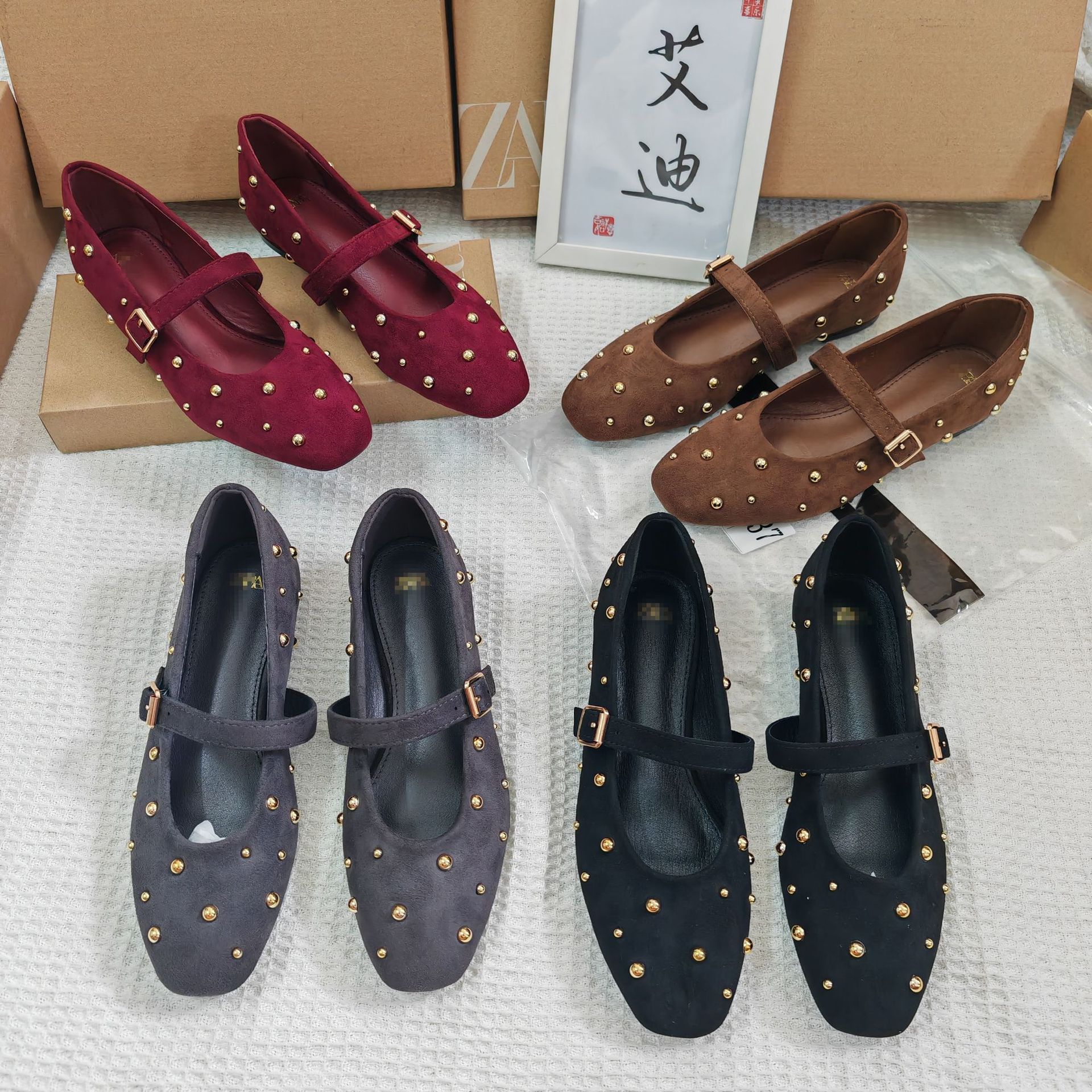 Spot ZA foreign trade popular rivet round head shallow mouth flat bottom short follow-up shoes women's straight belt buckle Mary Zhen shoes