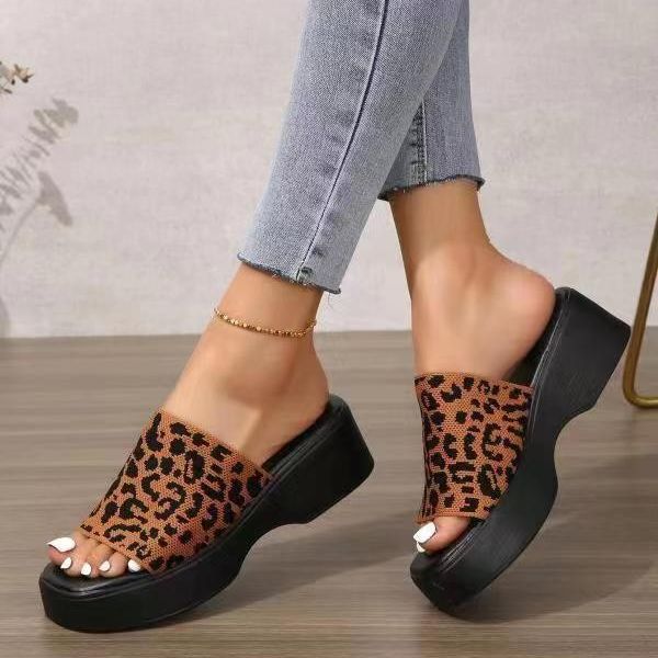 Foreign Trade Europe and America Cross border New Type One line Flyknit Thick Bottom Slippers Foreign Trade Large Size Lightweight and Comfortable
