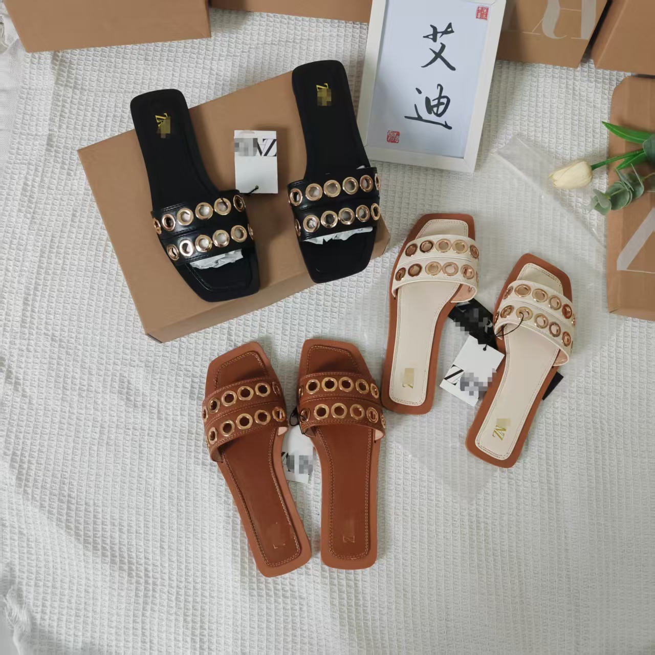 TEMU International Station Top selling ZAR Flat Sandals with Hardware Buckles, Fashionable and Versatile, Women's Slipper for Outerwear