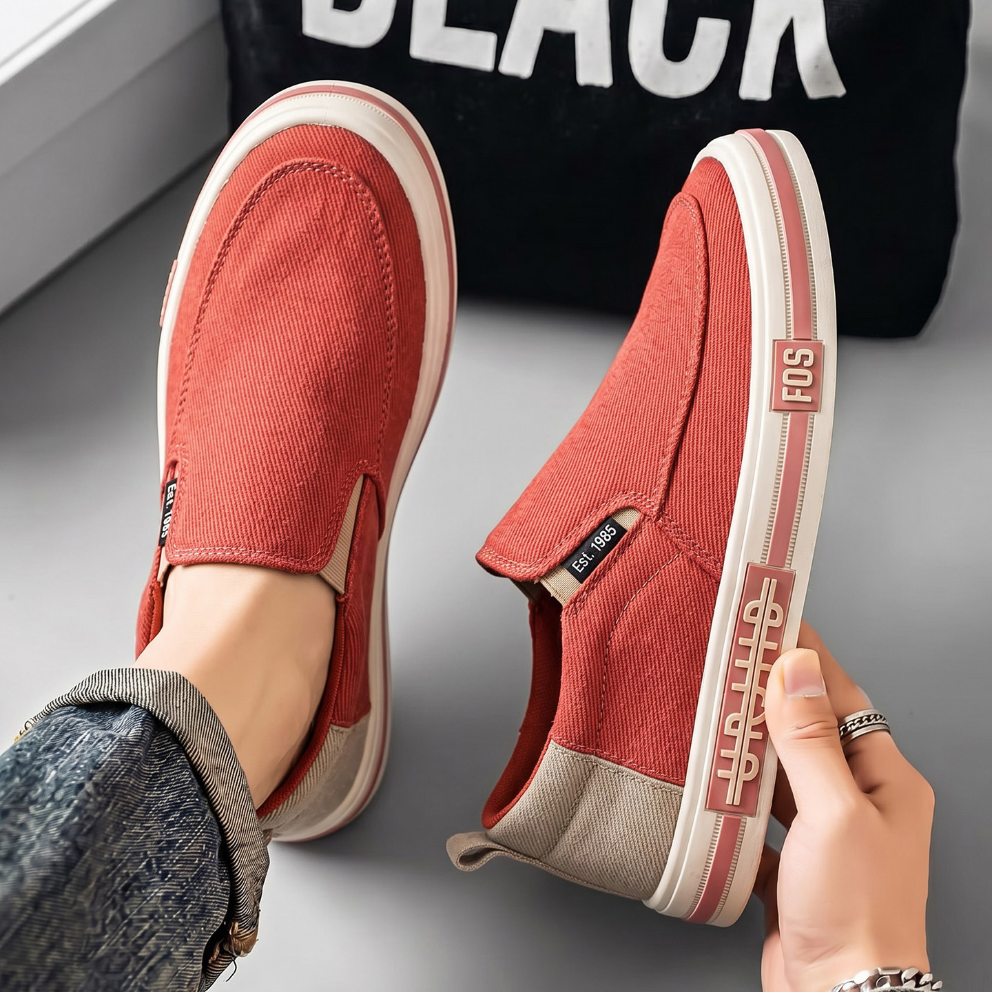Men's new breathable, lightweight, trendy and versatile canvas shoes for teenagers, low cut casual single shoes, one foot driving shoes