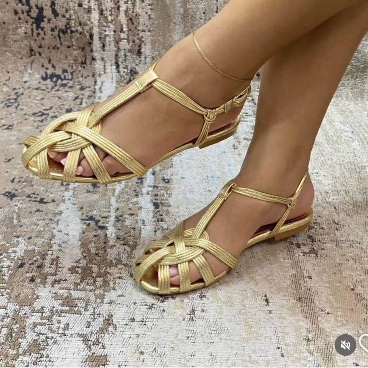 ZA2025 summer niche moonlight French retro toe cap hand woven Roman soft leather sandals for women