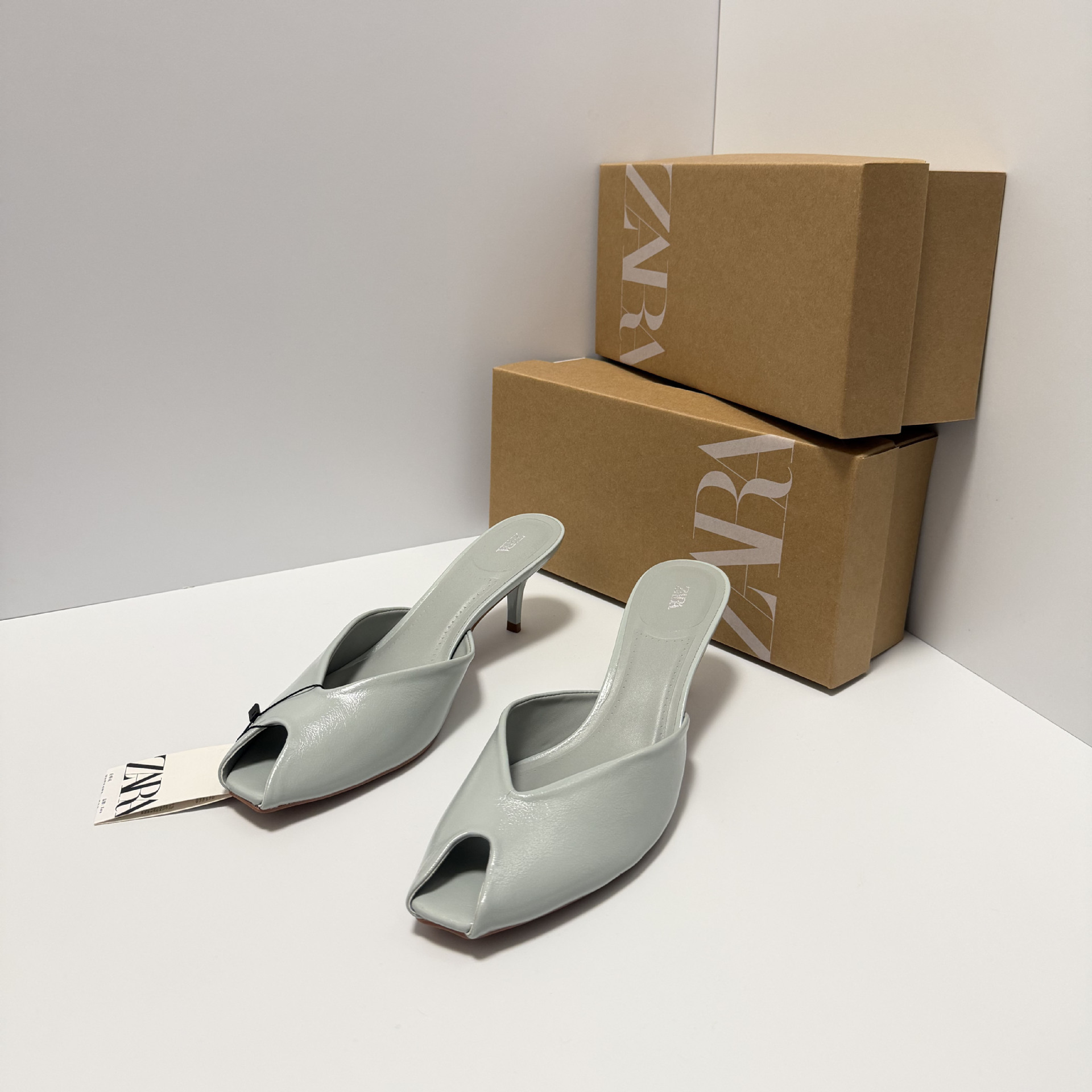 ZA Home Spain 2025 Autumn New Women's Shoes Versatile Fish Mouth Thin Heel Cool Slippers Women's Middle Heel Open toed Sandals Women