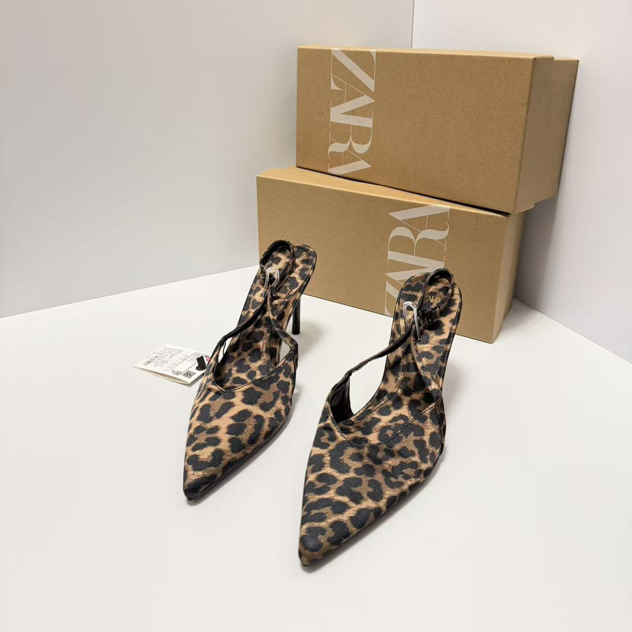 ZA leopard print pointed thin heel high-heeled shoes with a niche design, 2025 autumn new sexy back hollow toe sandals for women