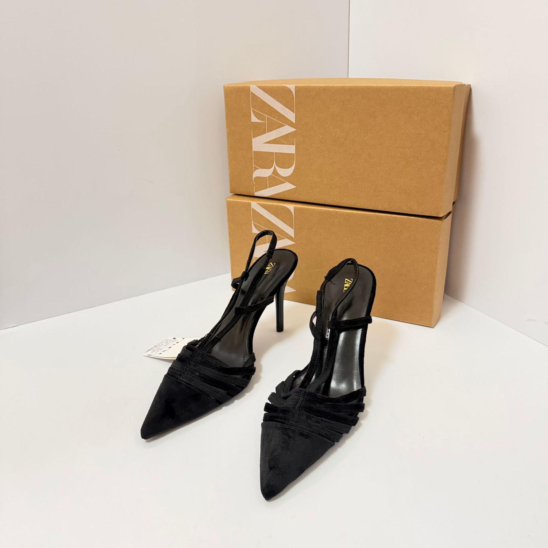 ZA2026 Spring/Summer New French Baotou Sandals Women's Outerwear Style Pointed Back Buckled Back Hollow High Heels Single Shoes