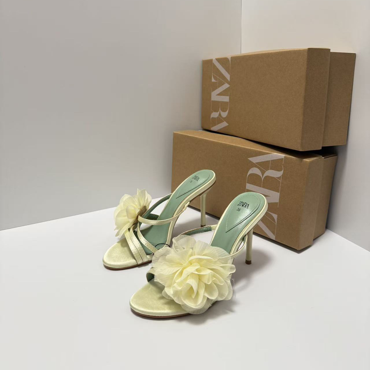 ZA Autumn New Women's Shoes Fashion Big Flower Decoration Pointed High Heels Sandals Open Toe Slippers French Thin Heel Cool Slippers