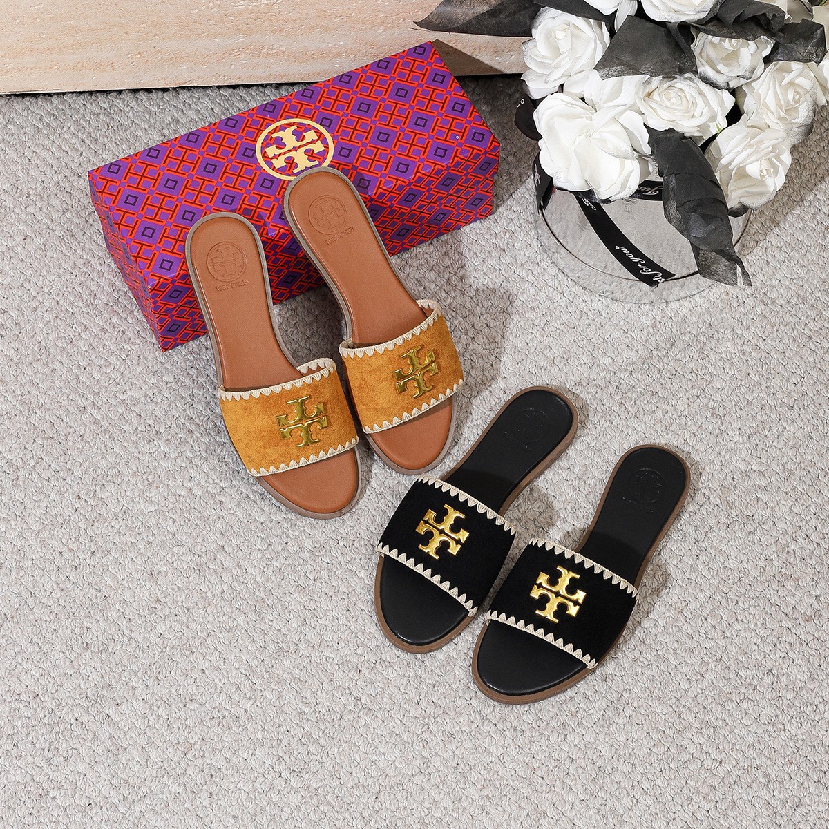 TB summer versatile European and American casual beach shoes, metal flat temperament slippers, women's comfortable temperament sandals, cross-border
